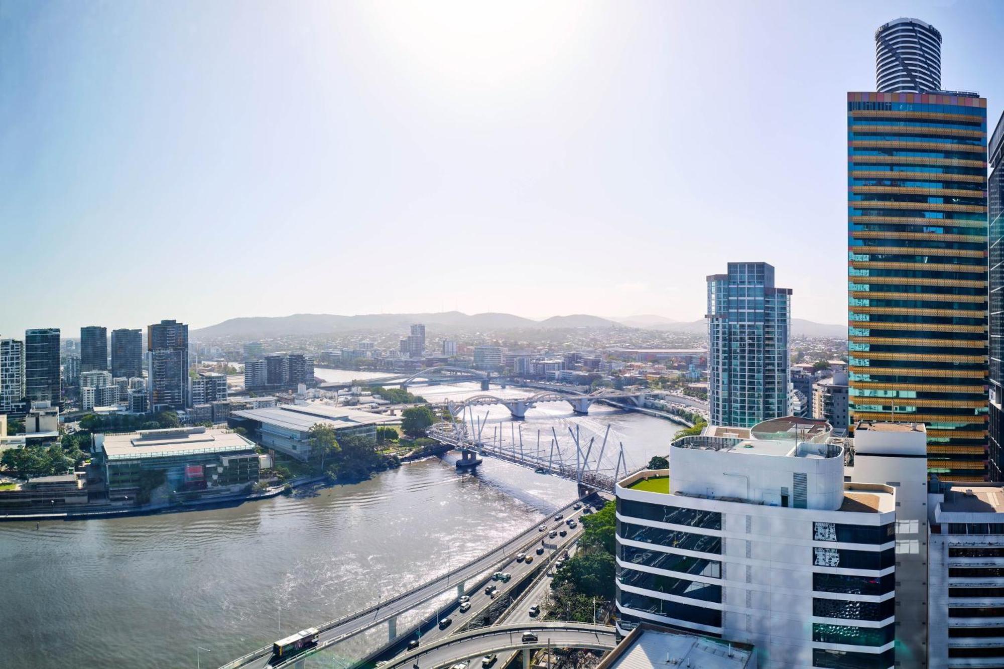 Hotel W Brisbane Exterior foto The Riverlife complex